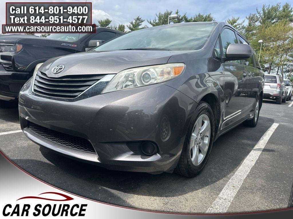 Toyota Sienna  2011