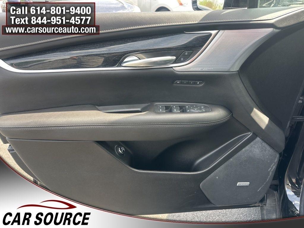 Cadillac XT5  2023