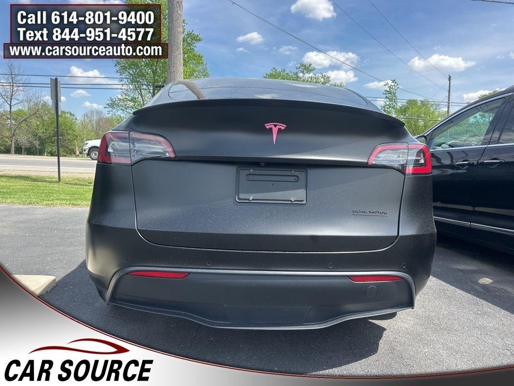 Tesla Model Y  2022