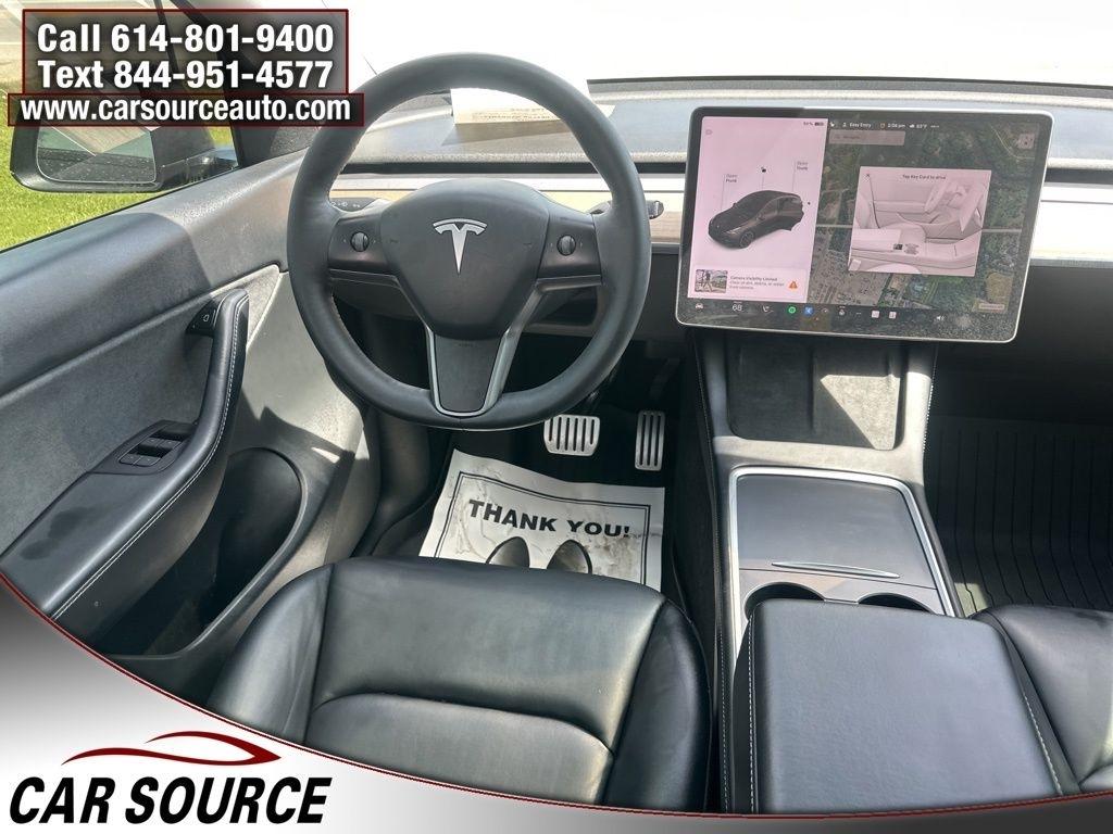 Tesla Model Y  2022