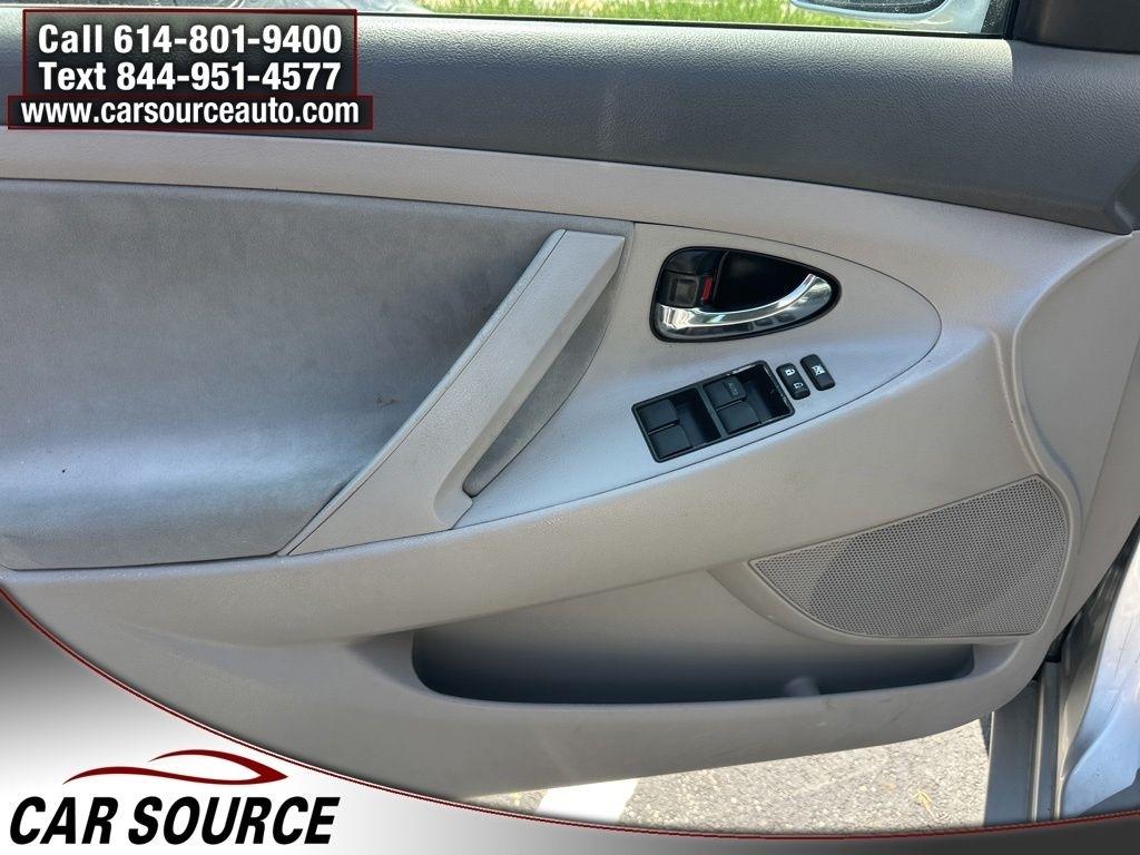 Toyota Camry  2009