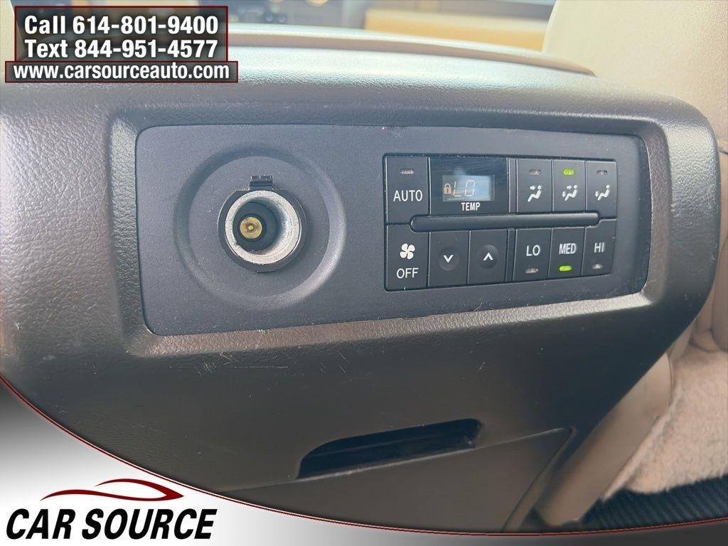 Toyota Sequoia  2008