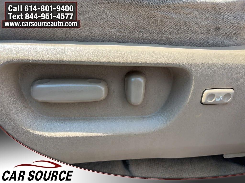 Toyota Sequoia  2008