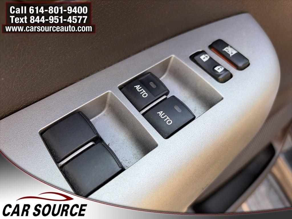 Toyota Sequoia  2008