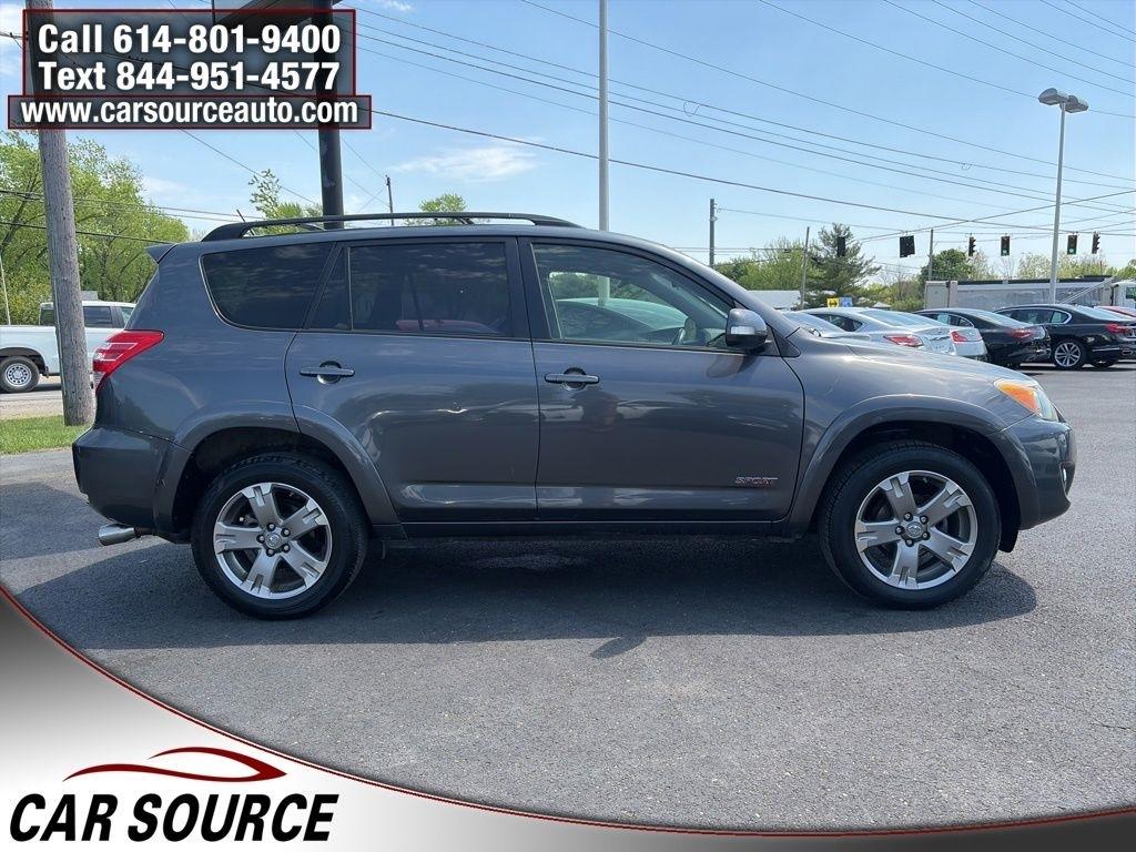 Toyota RAV4  2012