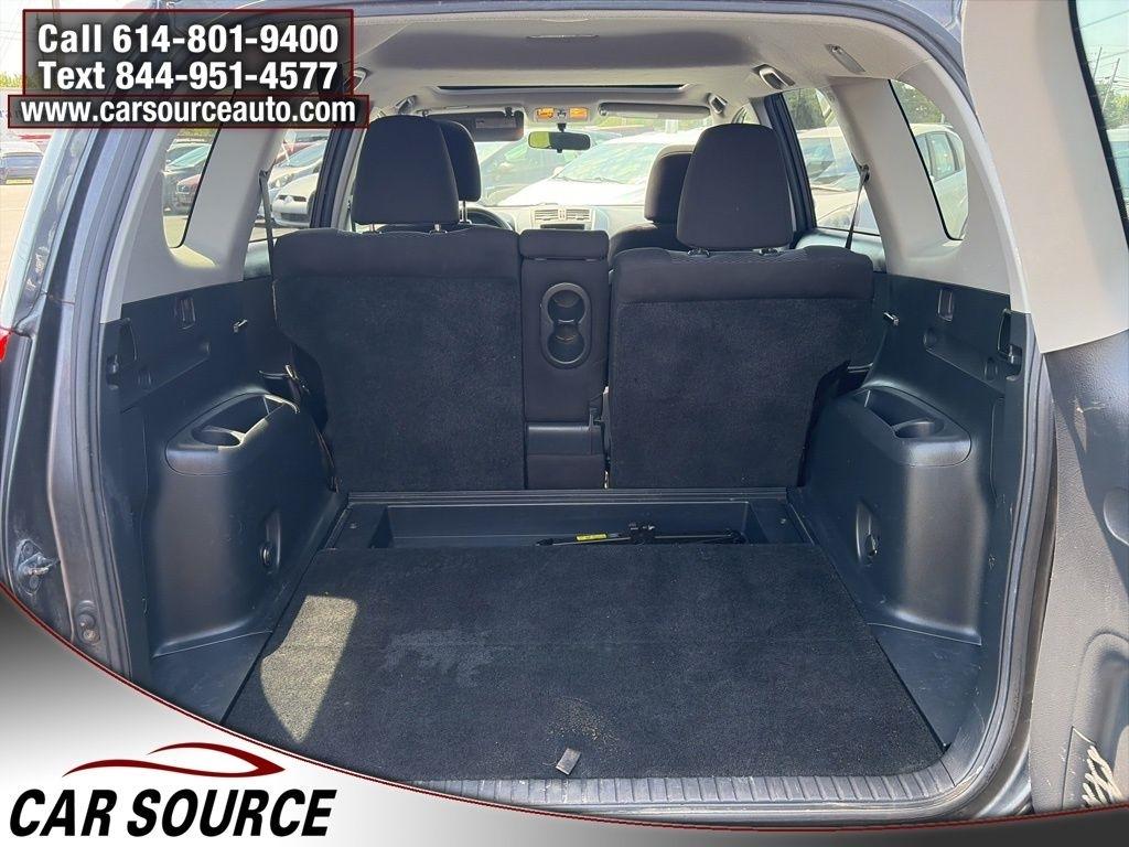 Toyota RAV4  2012