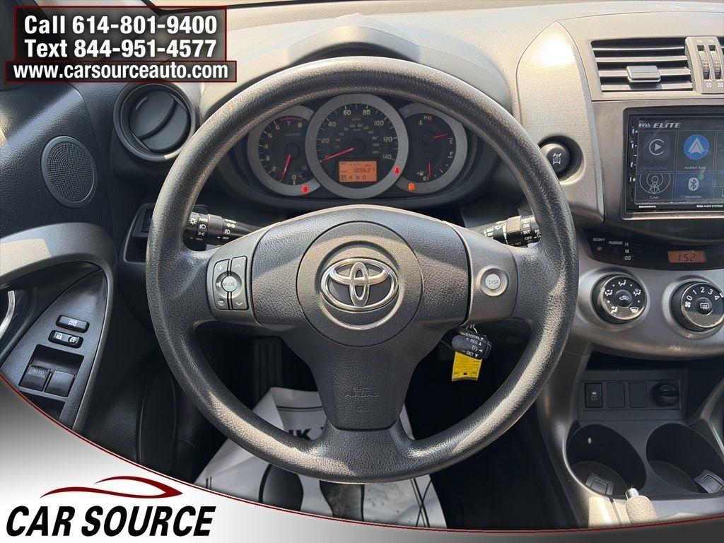 Toyota RAV4  2012