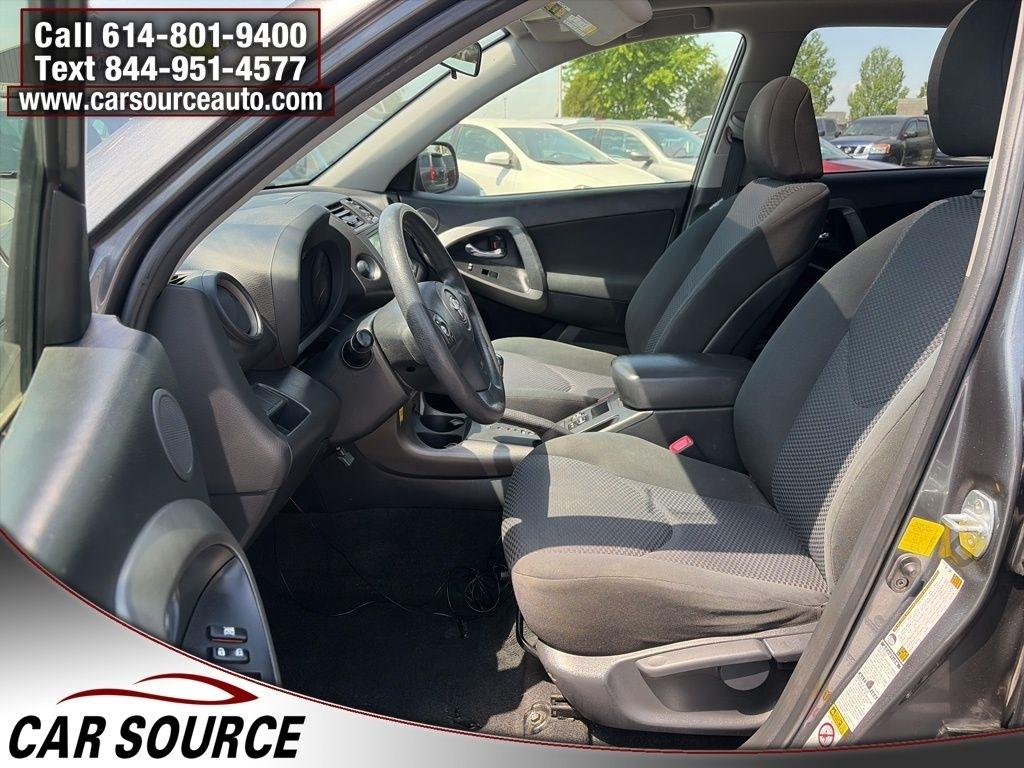 Toyota RAV4  2012
