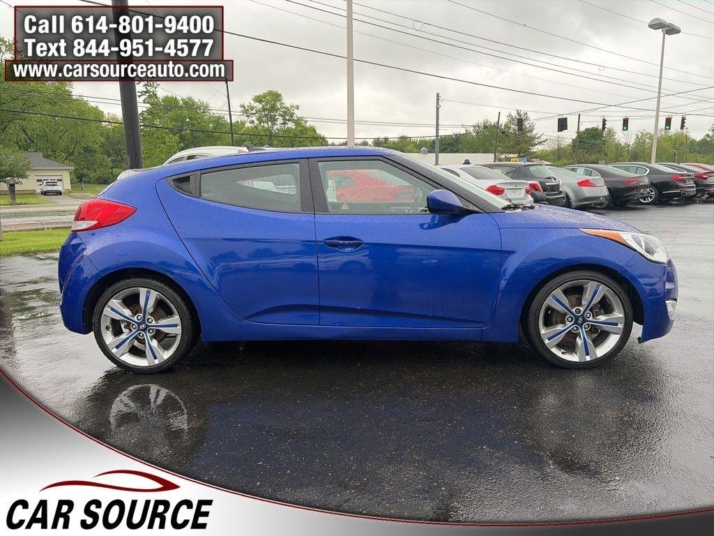 Hyundai Veloster  2013