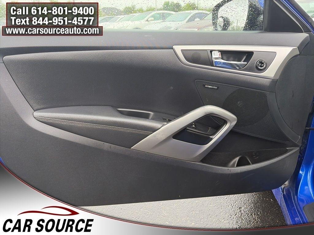 Hyundai Veloster  2013