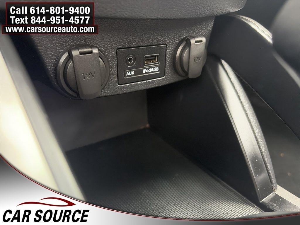 Hyundai Veloster  2013