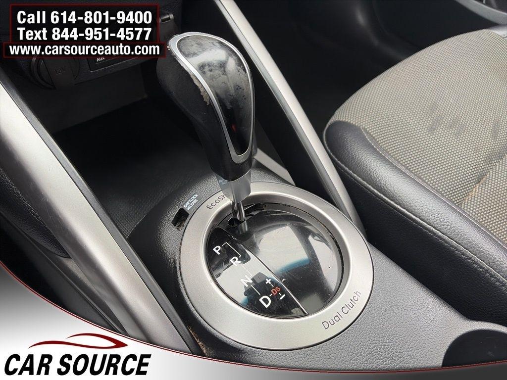 Hyundai Veloster  2013