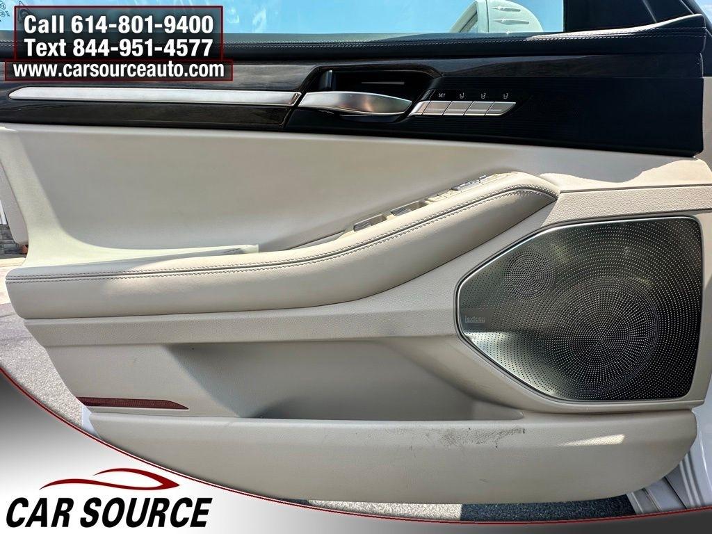 Genesis G90  2019