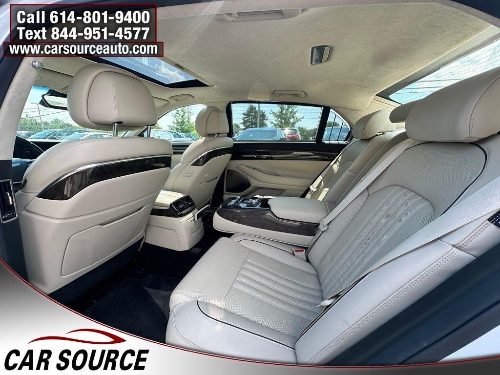 Genesis G90  2019