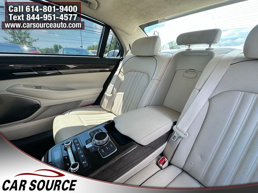 Genesis G90  2019