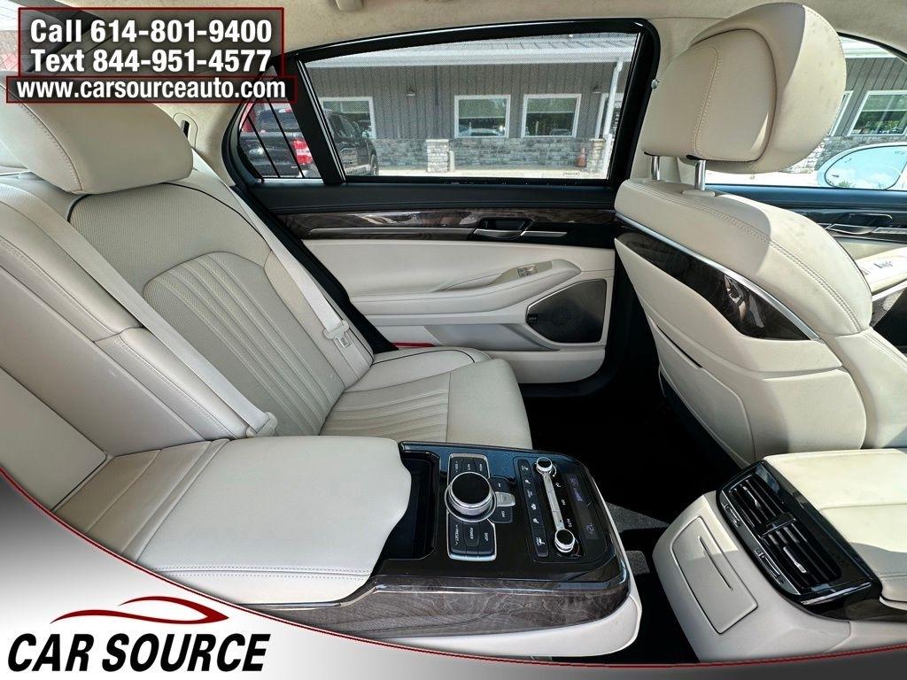 Genesis G90  2019