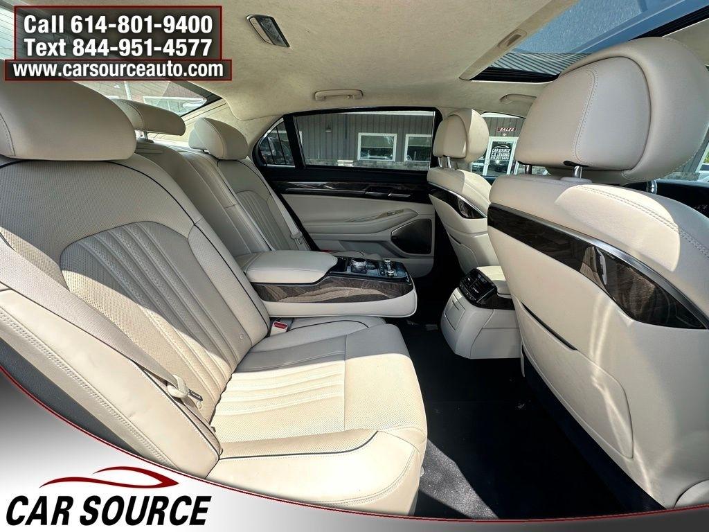 Genesis G90  2019