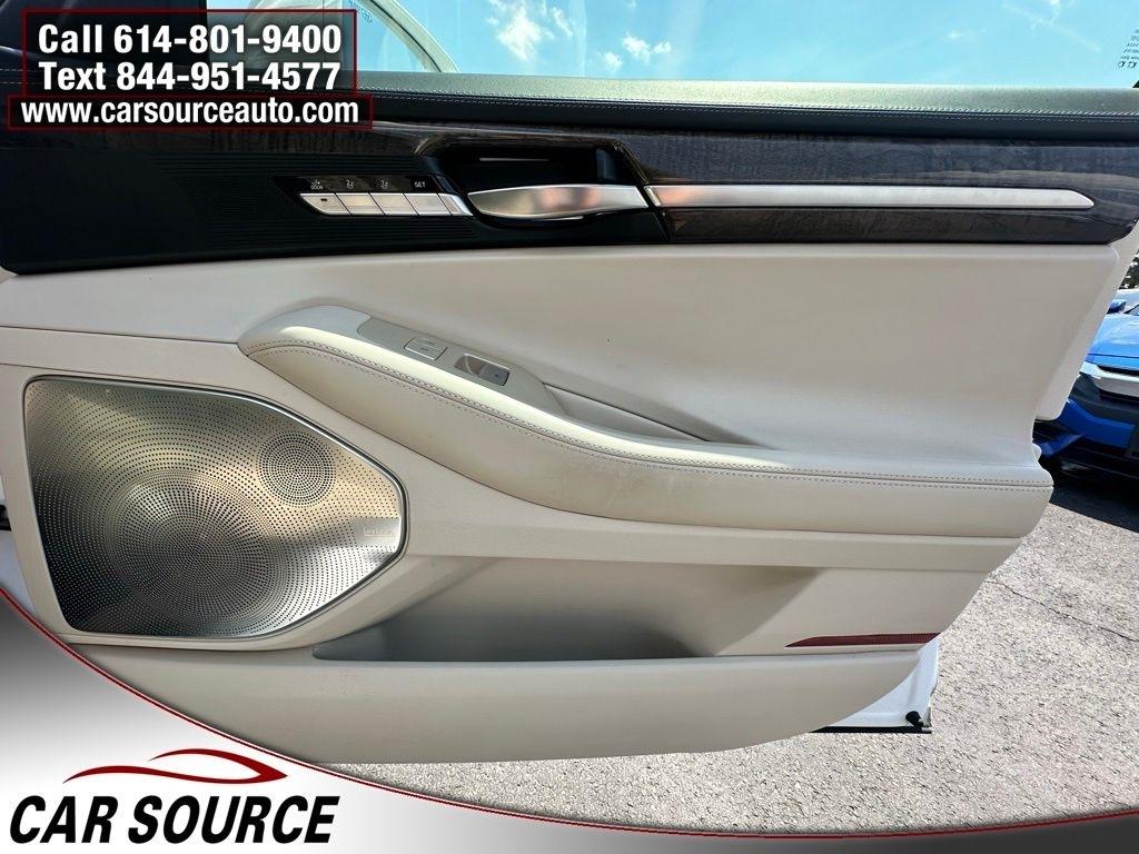 Genesis G90  2019