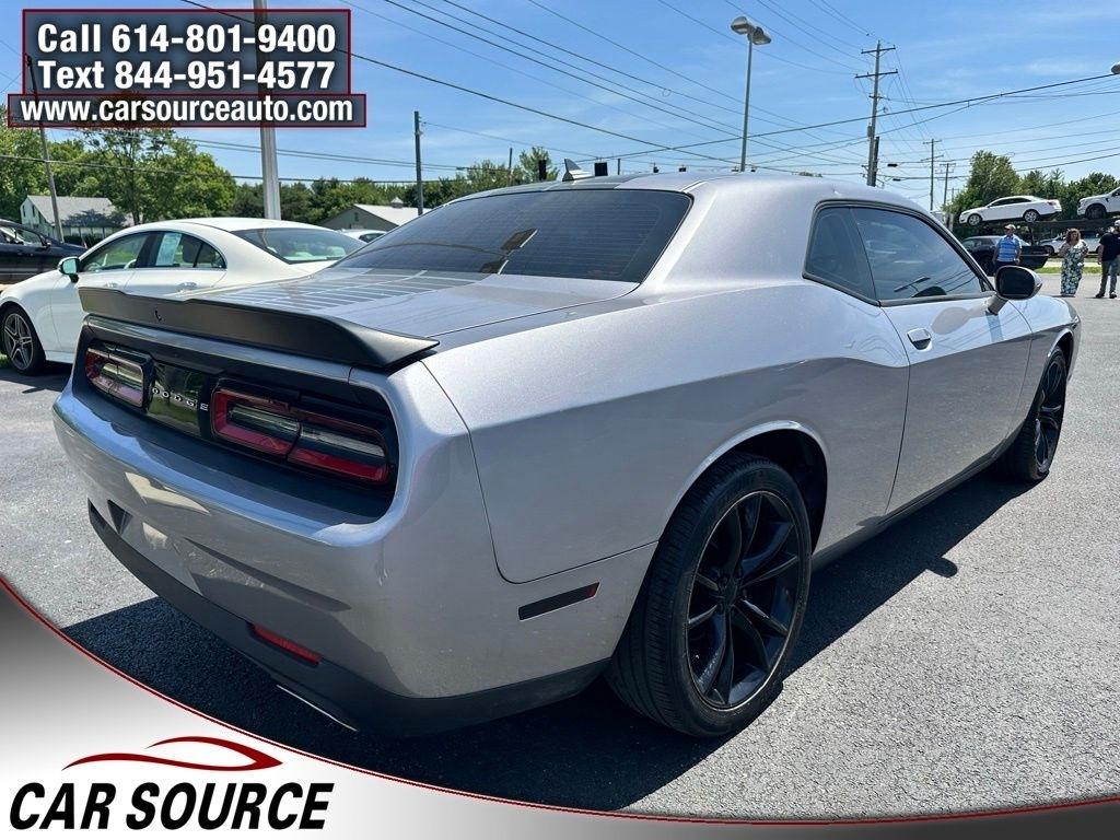 Dodge Challenger  2016