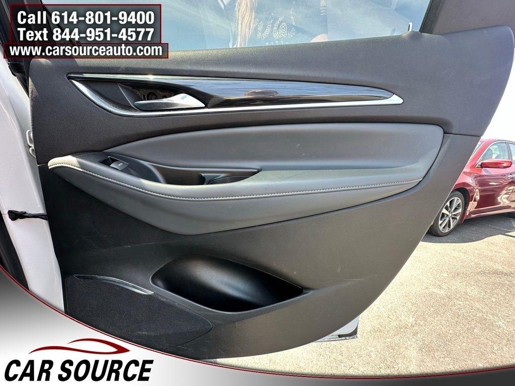 Buick Enclave  2023