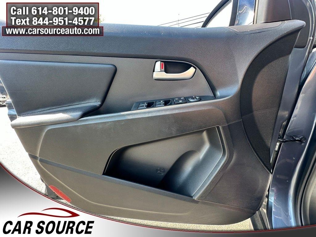 Kia Sportage  2012