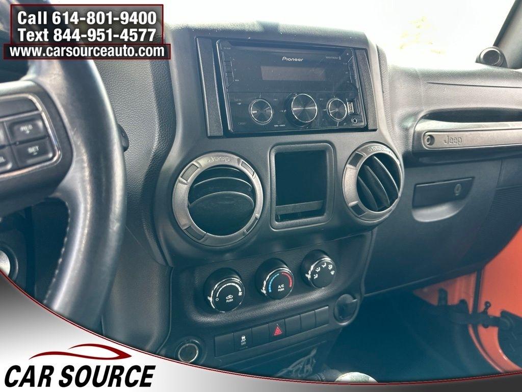 Jeep Wrangler Unlimited  2012