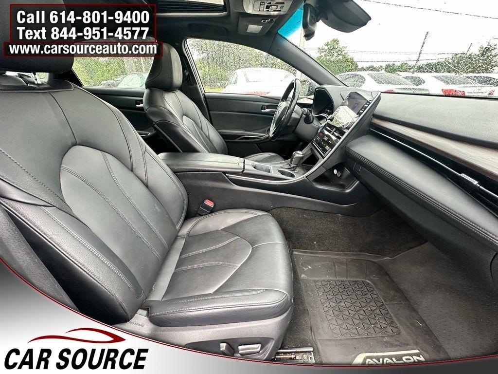 Toyota Avalon  2020