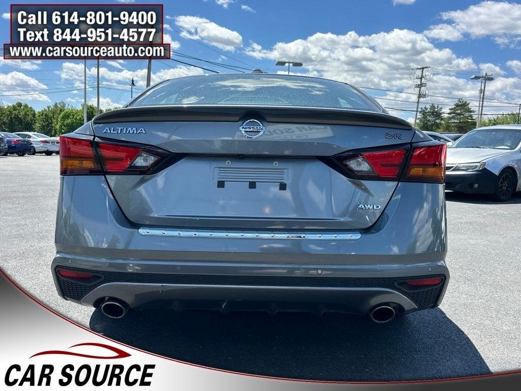 Nissan Altima  2022