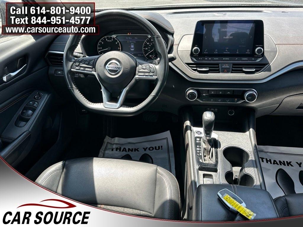 Nissan Altima  2022