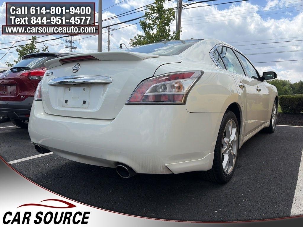 Nissan Maxima  2014