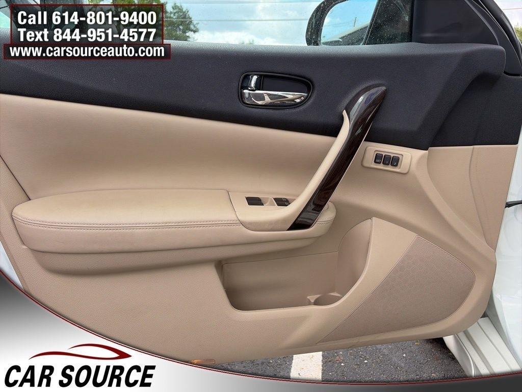 Nissan Maxima  2014