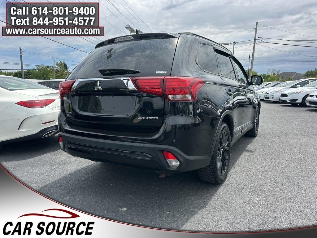 Mitsubishi Outlander  2019