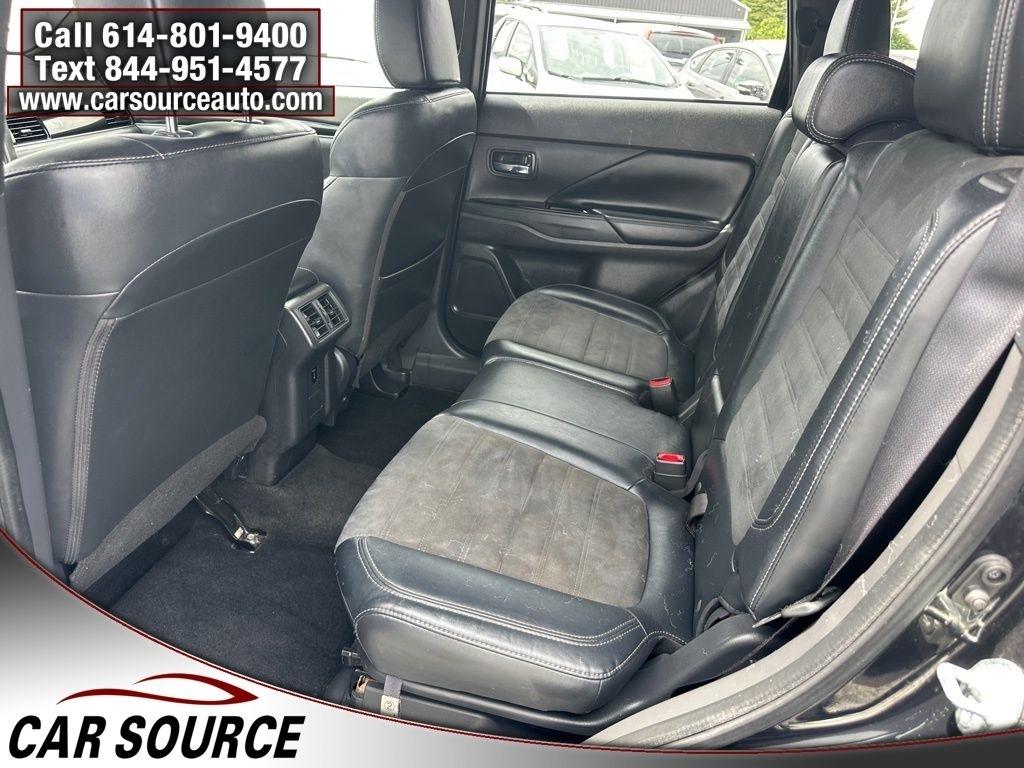 Mitsubishi Outlander  2019