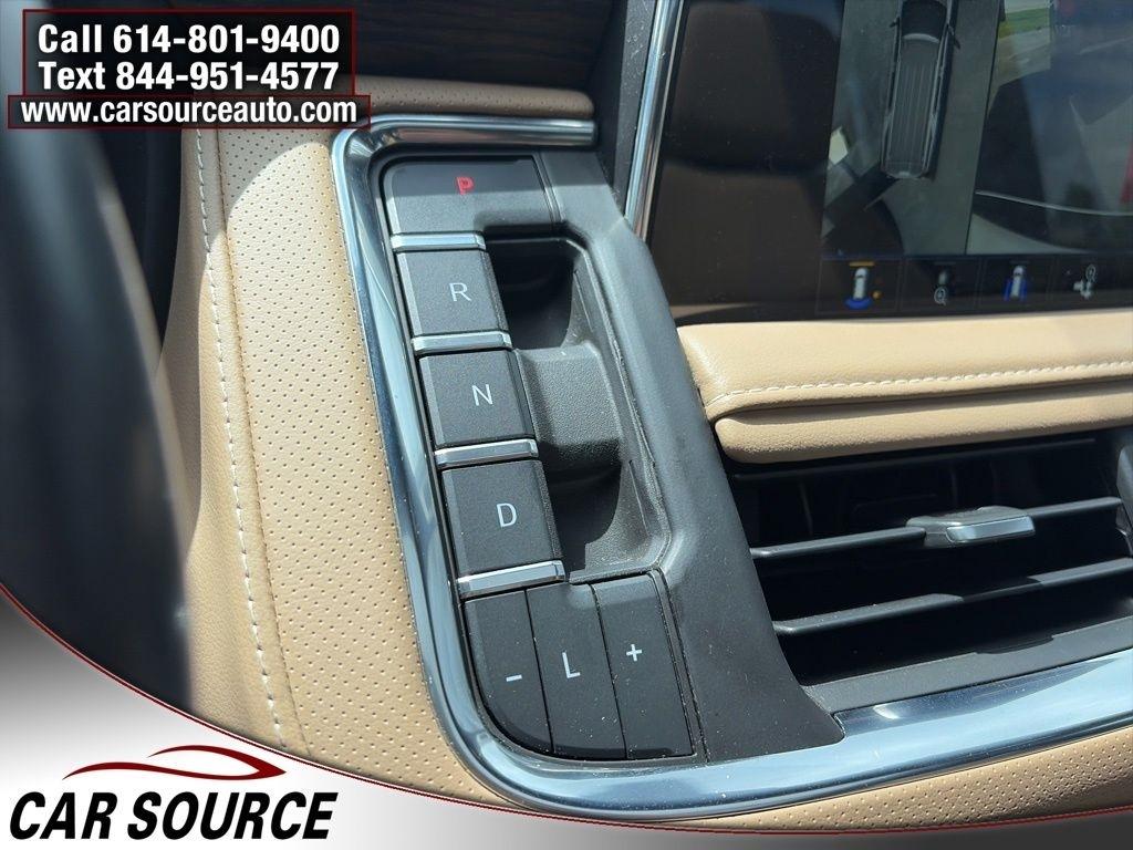 Chevrolet Suburban  2023