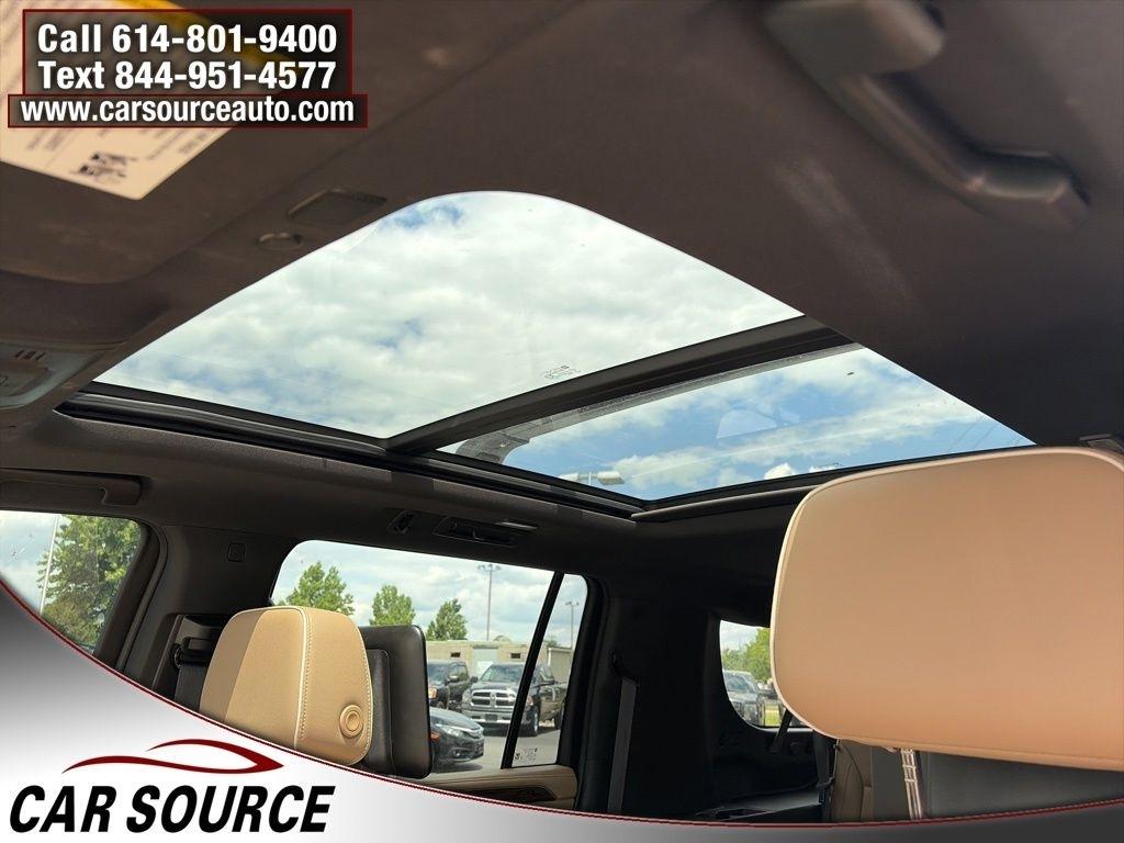 Chevrolet Suburban  2023