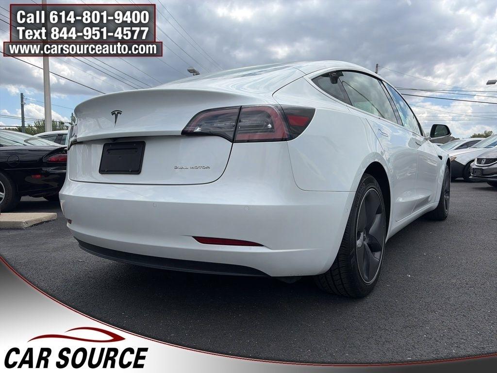 Tesla Model 3  2020