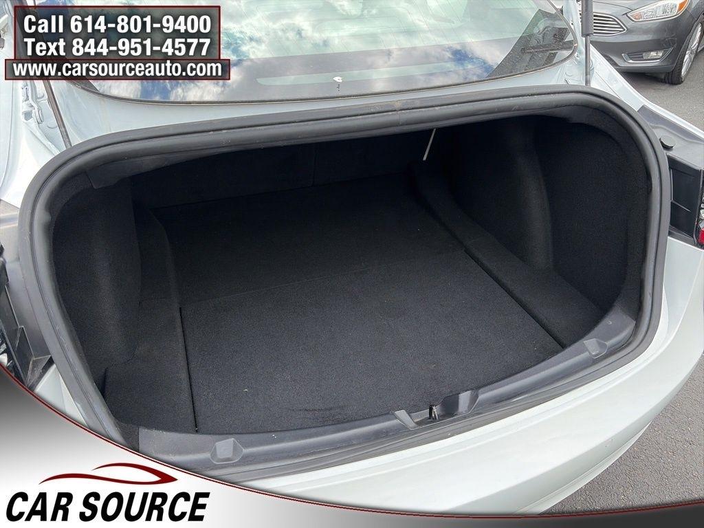 Tesla Model 3  2020