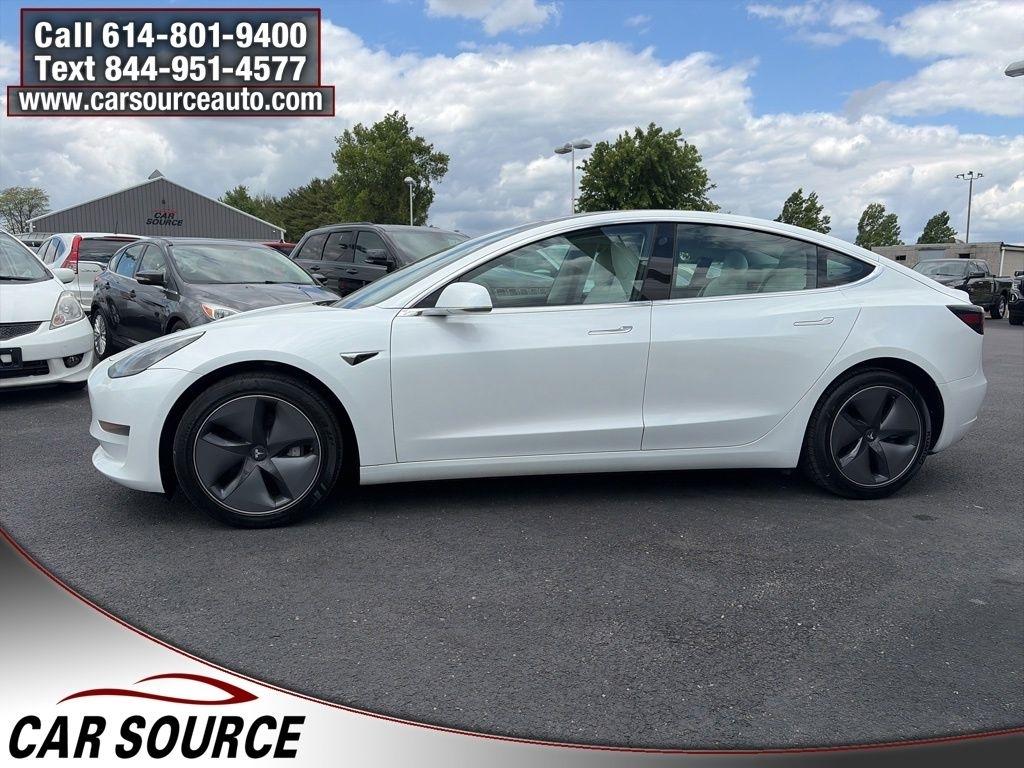 Tesla Model 3  2020