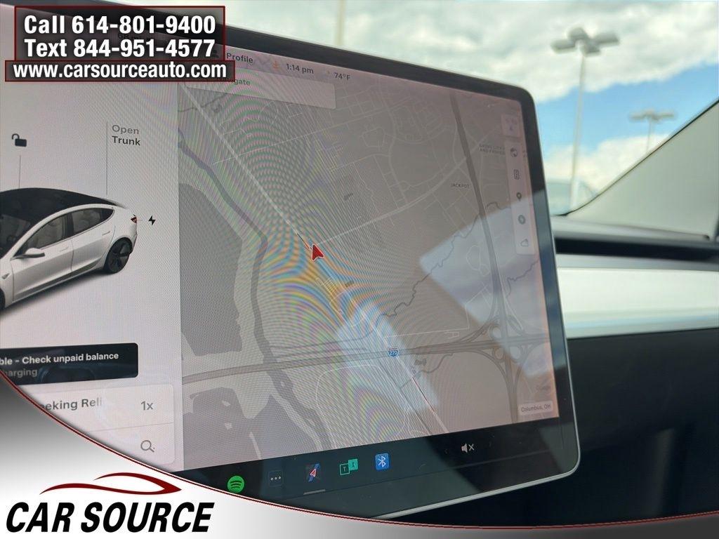 Tesla Model 3  2020