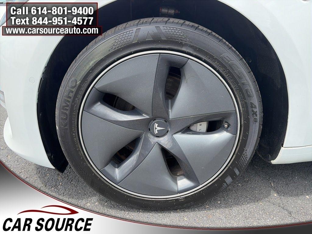 Tesla Model 3  2020