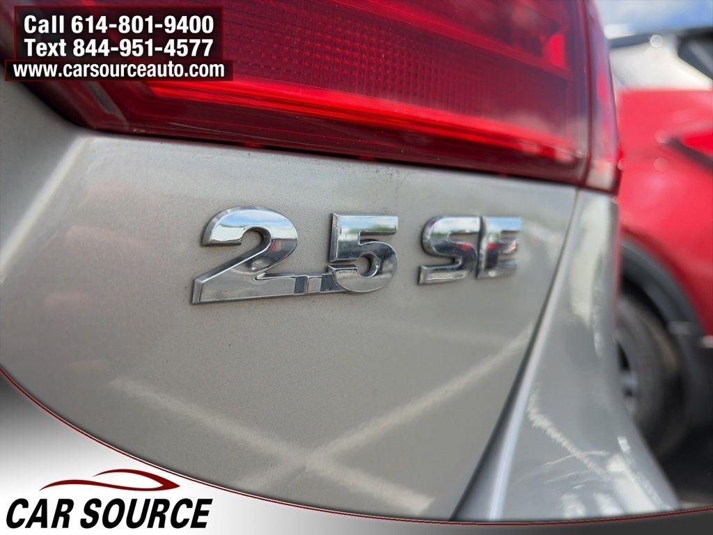 Volkswagen Jetta Sedan  2011