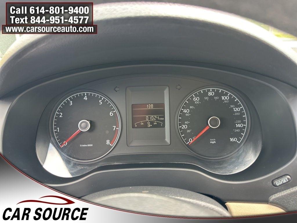 Volkswagen Jetta Sedan  2011