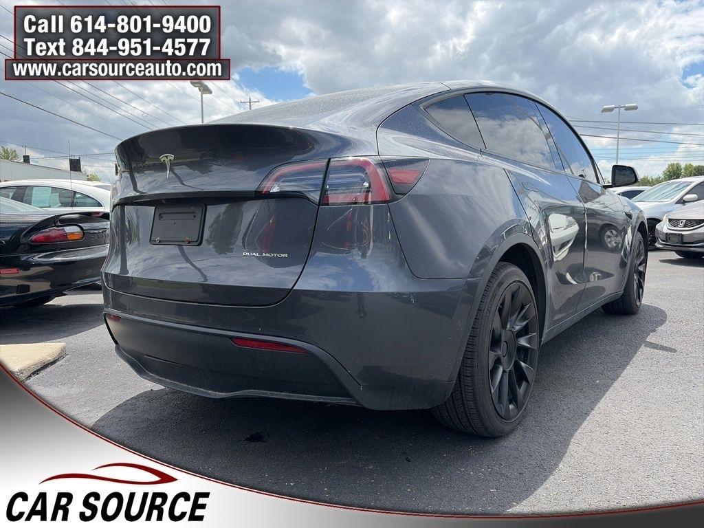 Tesla Model Y  2021