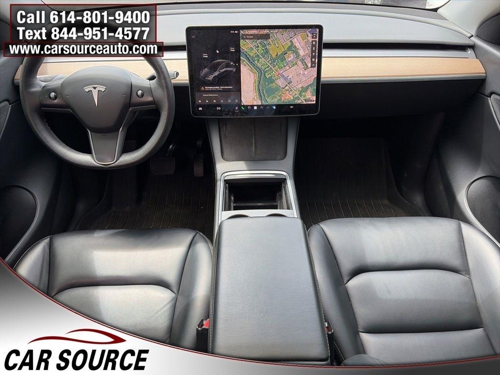 Tesla Model Y  2021