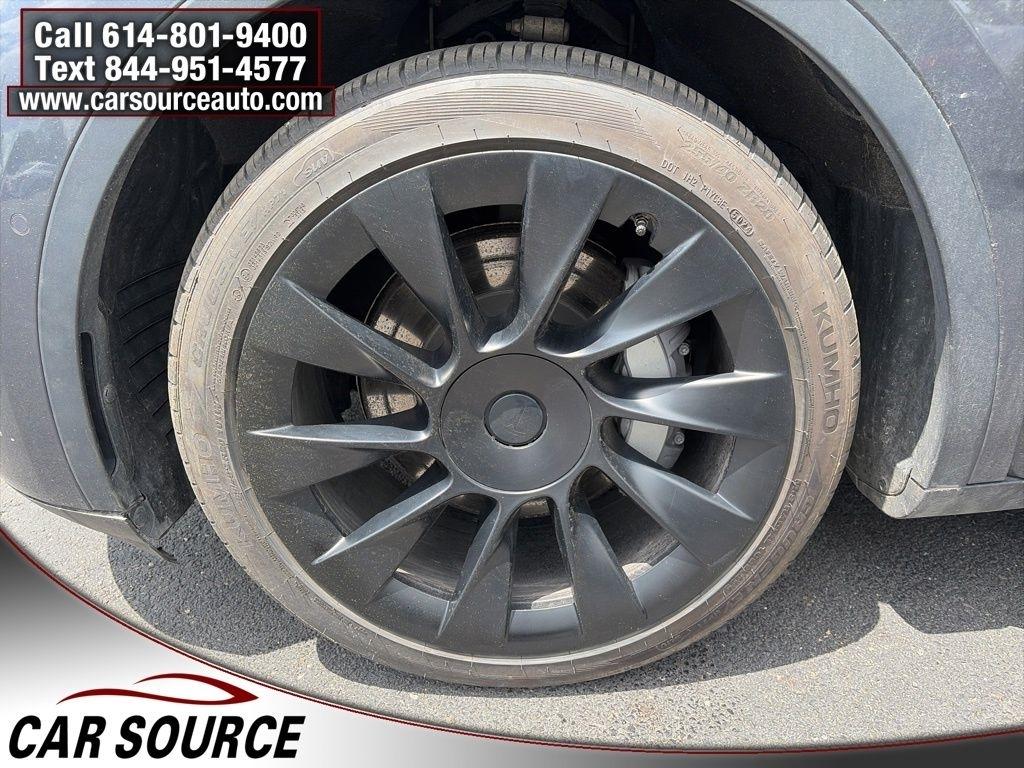 Tesla Model Y  2021