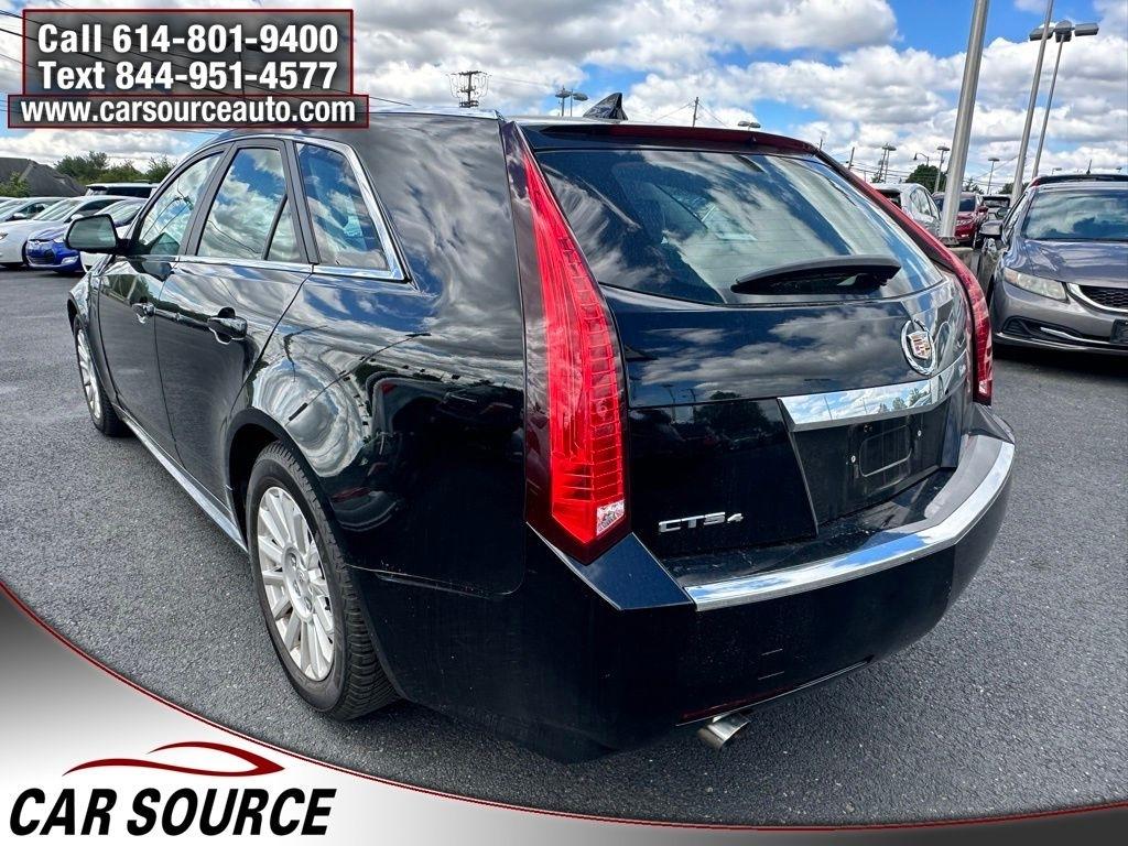 Cadillac CTS Wagon  2011
