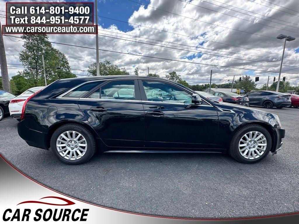 Cadillac CTS Wagon  2011