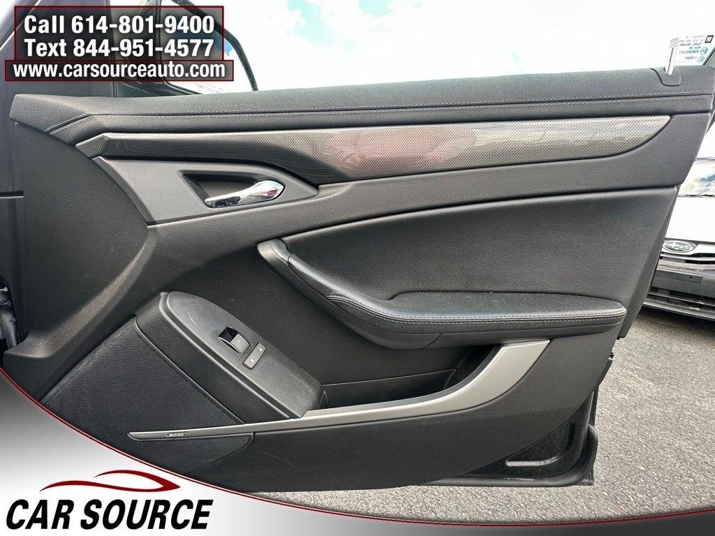 Cadillac CTS Wagon  2011