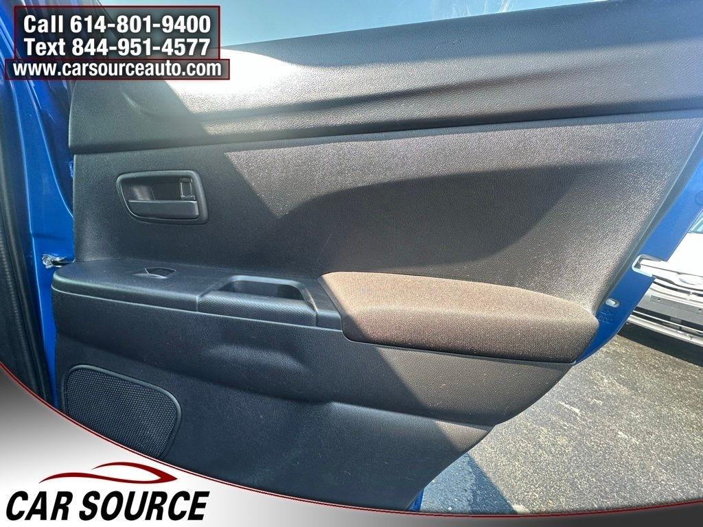 Mitsubishi Outlander Sport  2015