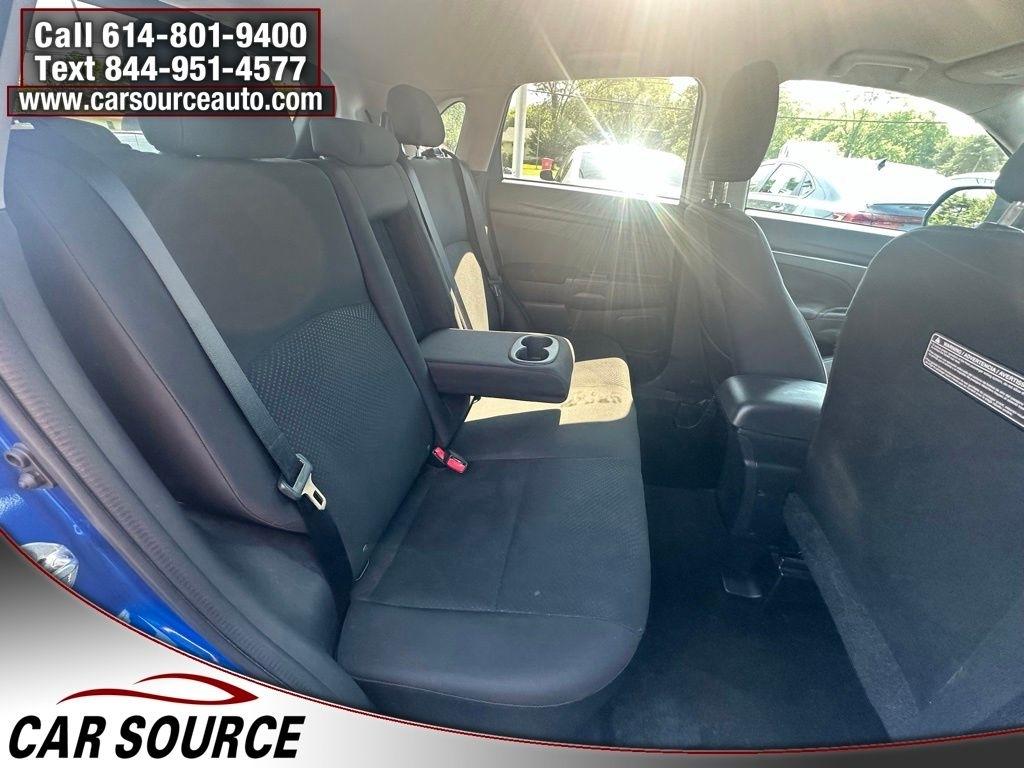 Mitsubishi Outlander Sport  2015